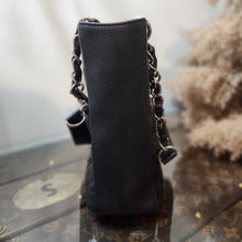 Load image into Gallery viewer, CHANEL CAVIAR PST SHW
